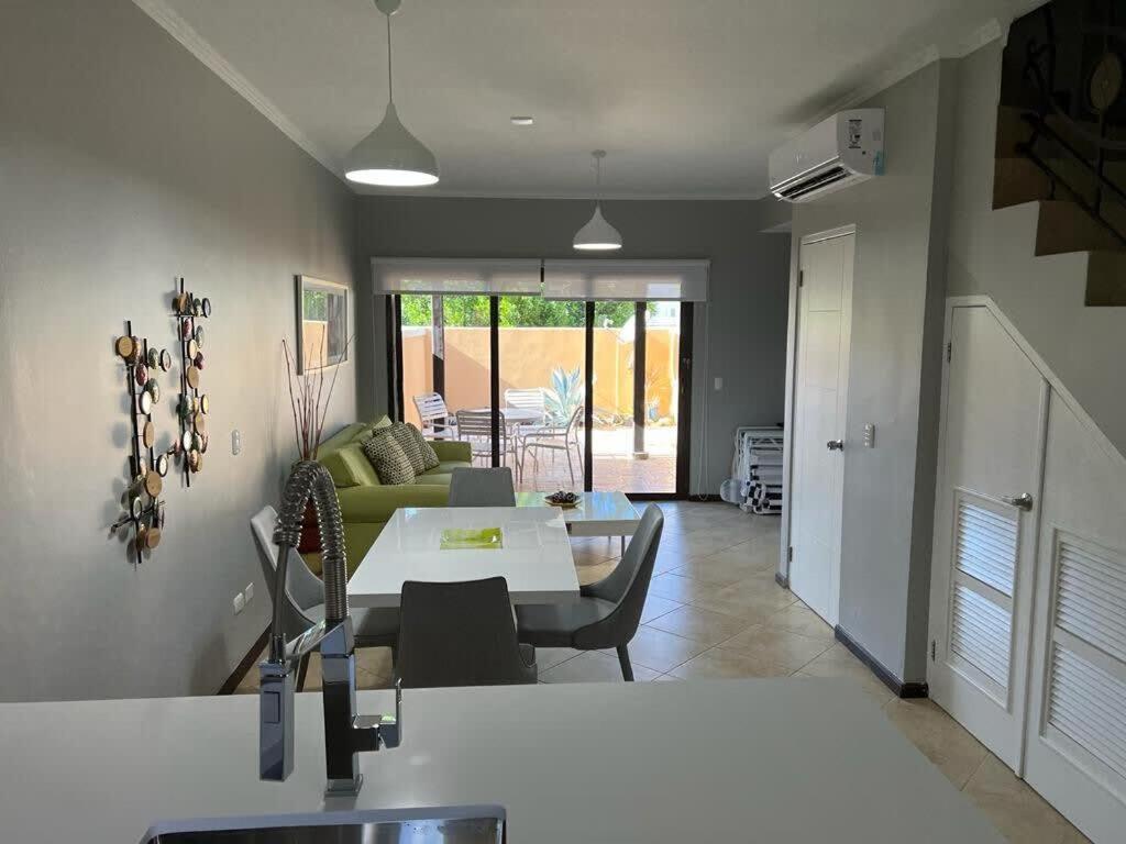 Special House In Gold Coast With Private Jacuzzi Villa Palm Beach Exterior photo